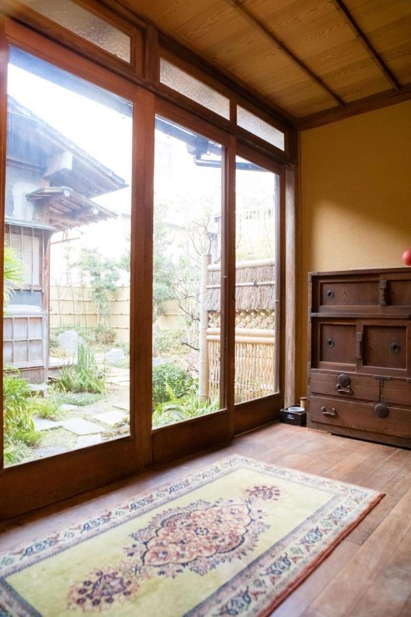 旧鈴木邸 女性専用 Lägenhet Matsuyama  Exteriör bild
